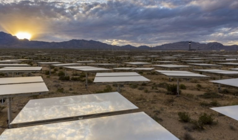 Conheça a maior usina de energia solar do planeta